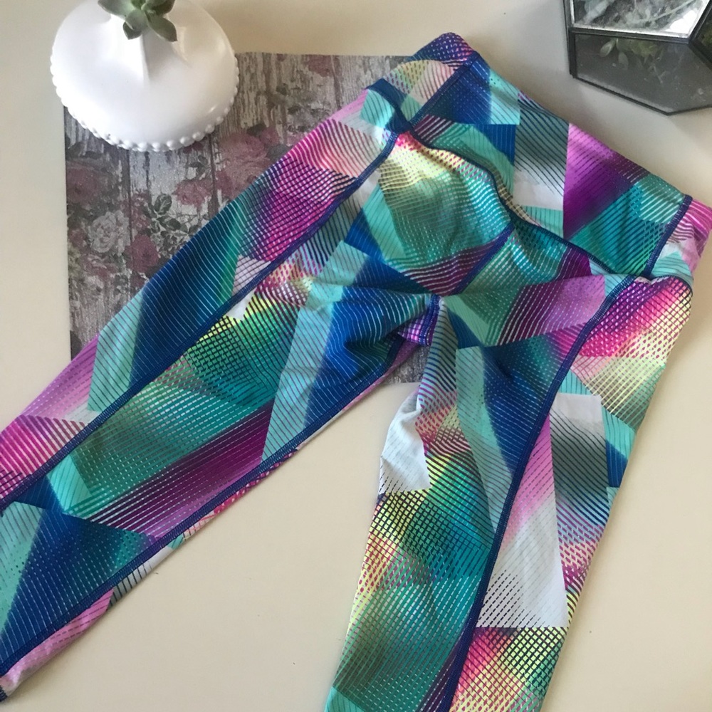 Victoria’s Secret Sport crops